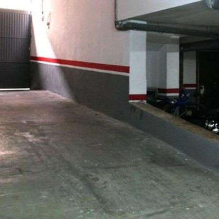 グラナダBonito Ap Centrico Patio Wifi Parking Gratis.アパートメント エクステリア 写真